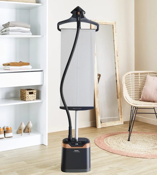 TEFAL GARMENT STEAMER IT8480