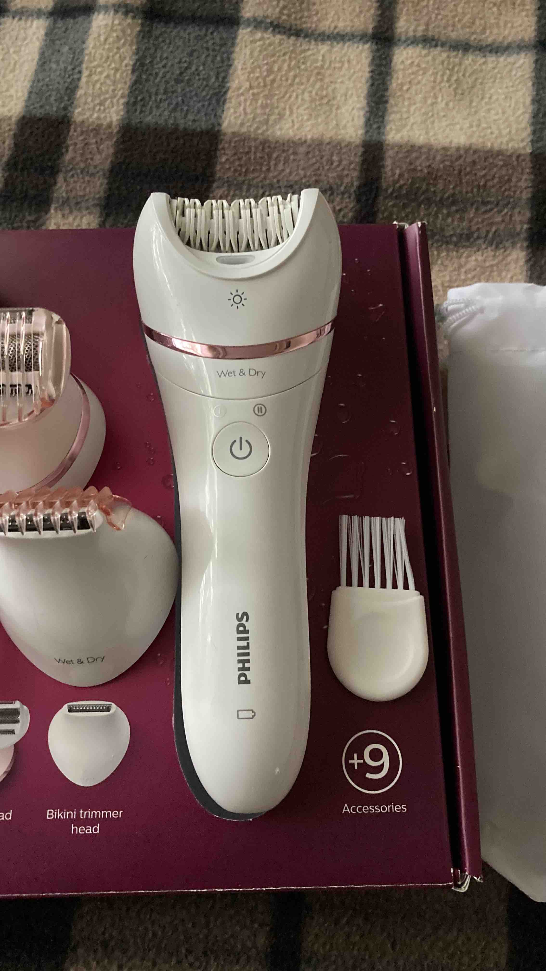 Эпилятор PHILIPS BRE740/10