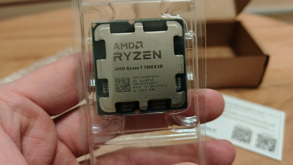 Ryzen 7 7800X3D 