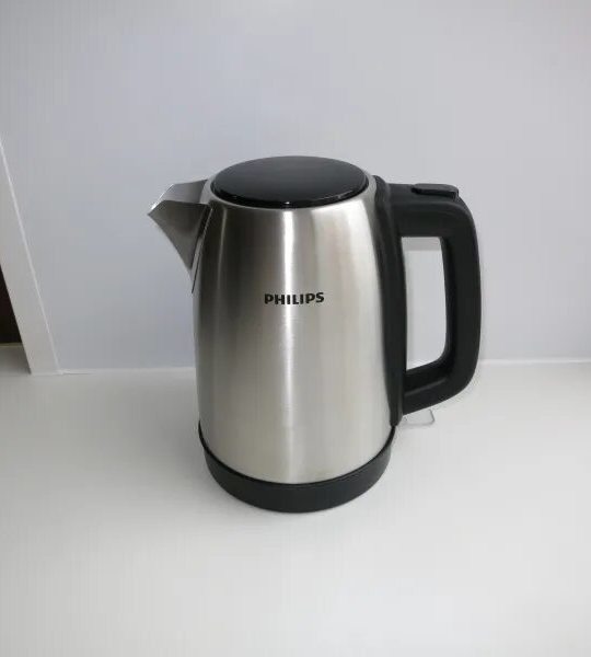 ЧАЙНИК PHILIPS HD9350