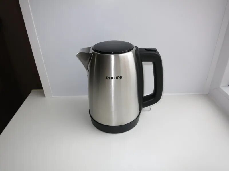 ЧАЙНИК PHILIPS HD9350