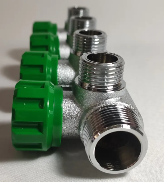 Коллектор FAR 3/4"х1/2" на 4 отвода с вентилями