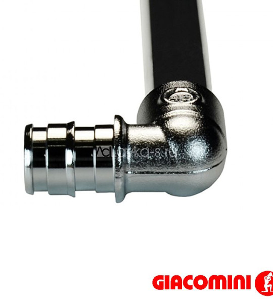 Угольник с хромированной трубкой Giacomini GX128